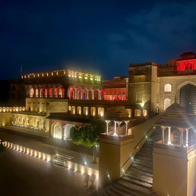 Palacio iluminado en India